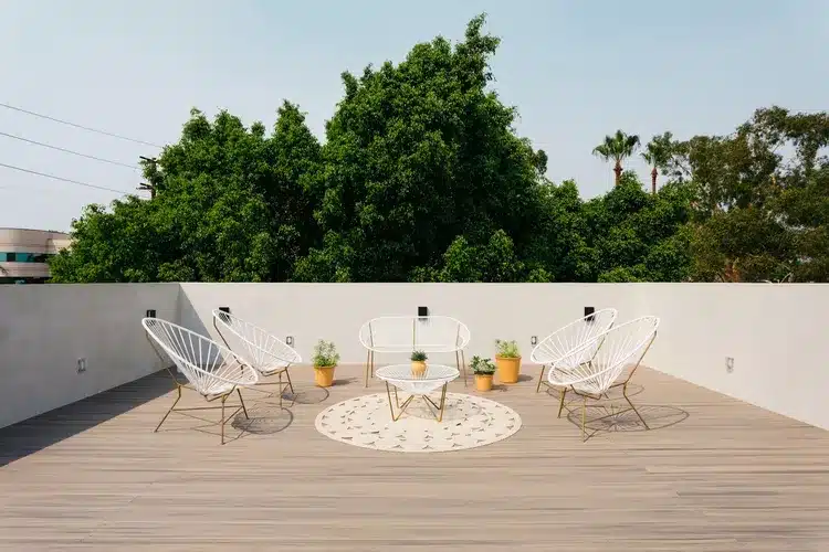 Desain Teras Rooftop Rumah Kecil