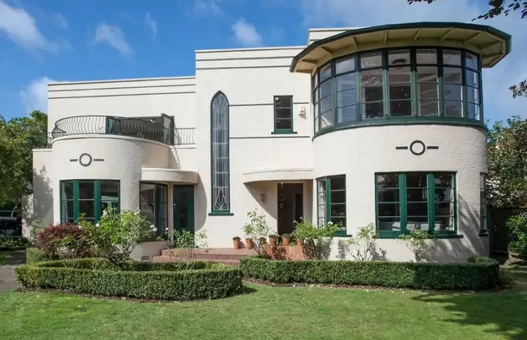 Model Rumah Art Deco