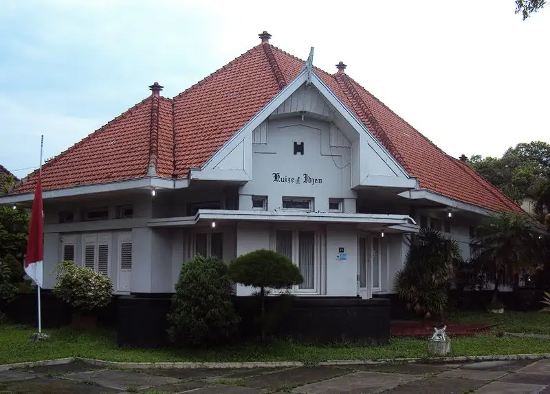 Rumah Gaya Kolonial